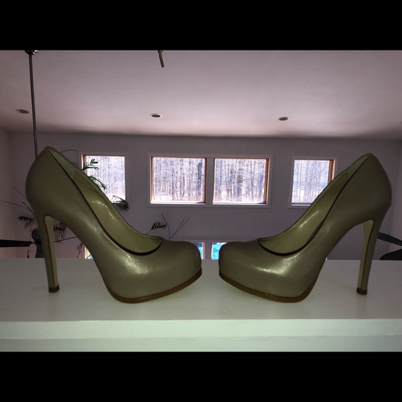 Pour La Victoire pumps - Picture 3 of 5